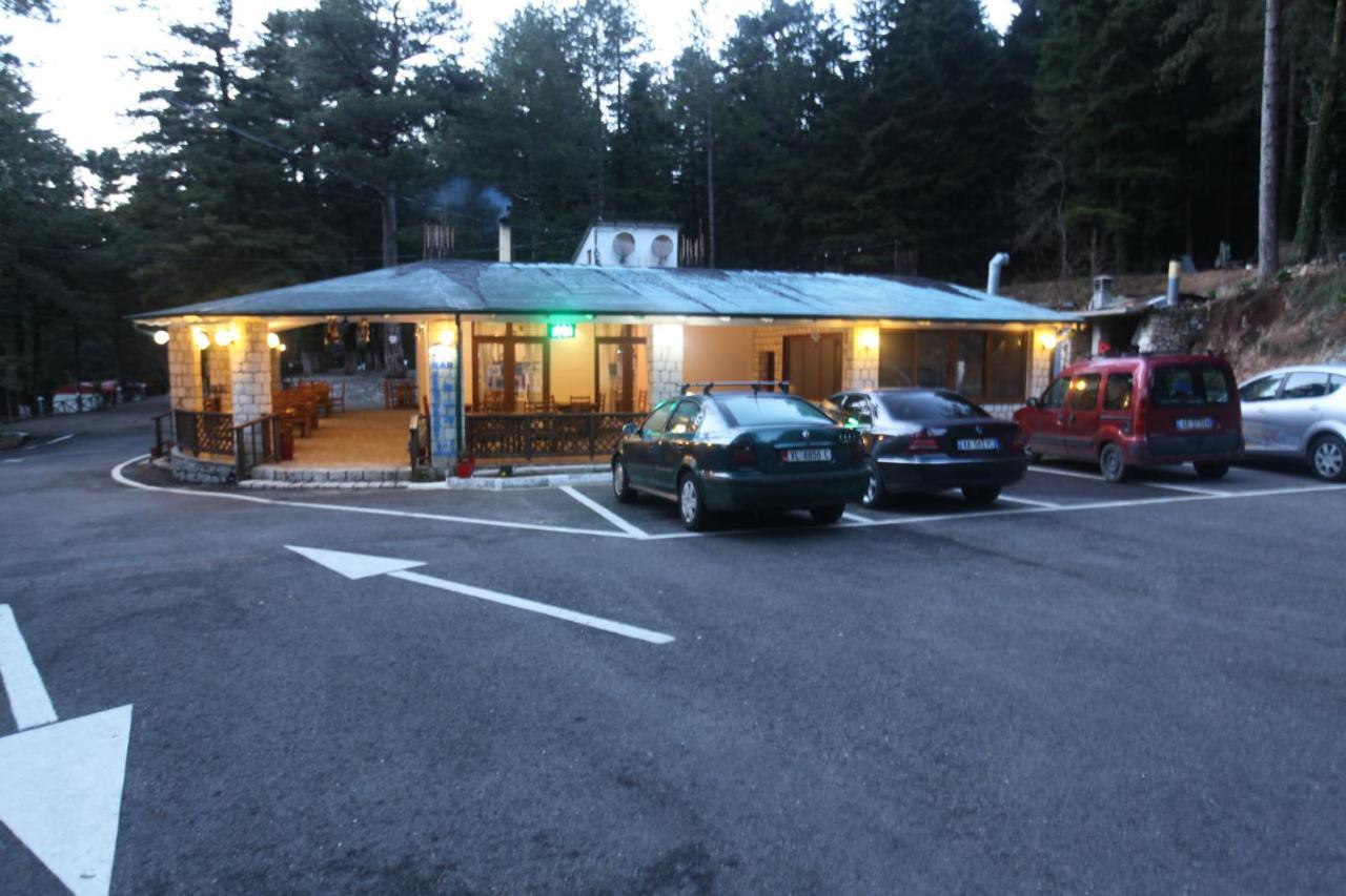 Bujtina Uji I Panjes, Log Cabins Dukat Eksteriør billede